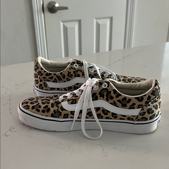 Vans Only Worn Once - Picture 2 of 7